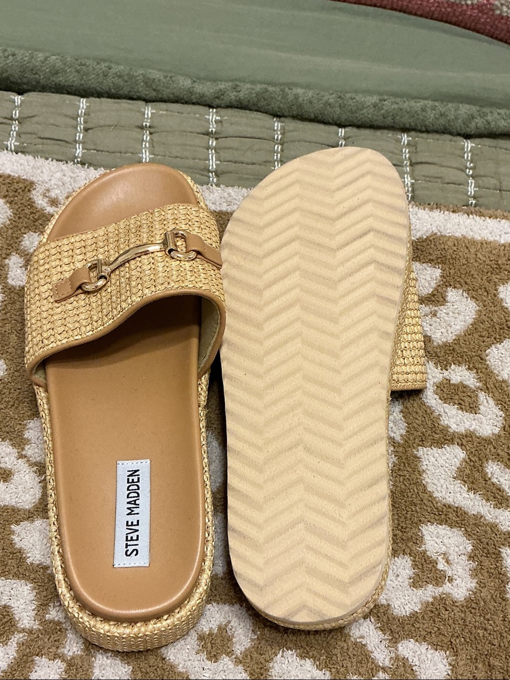 Steve Madden Natural Woven Platform Slide Sandals with Gold Accent - Picture 4 of 4